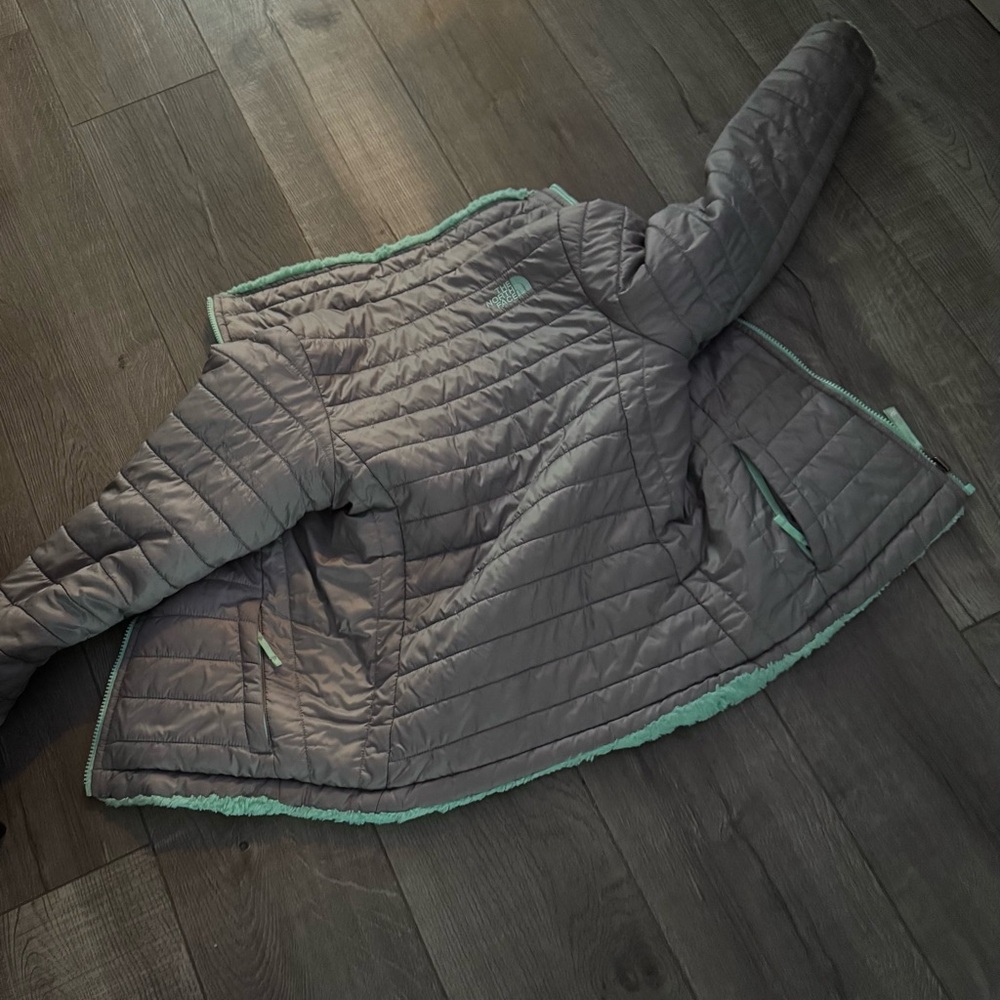 The North Face Kids Jacket - Gray with Mint Accents